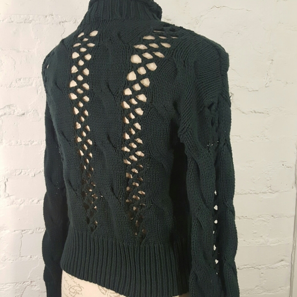 Express Small Crochet Forest Green Crop Sweater - Picture 7 of 8